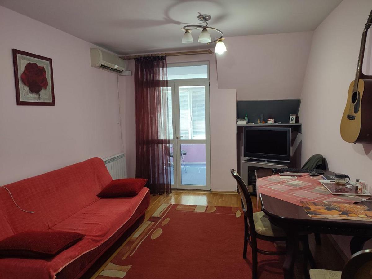 Spring Nebula Aparthotel Βάρνα Εξωτερικό φωτογραφία